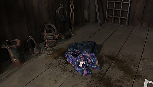 Slender short haired MILF gets her slender body crucified