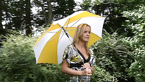 Strange old fart meditates on the bridge before fucking a young beauty