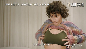 You gonna see some funny and hot nude scenes with Ilana Glazer