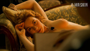 Mesmerizing and eye catching actress Kate Winslet in some bed scenes