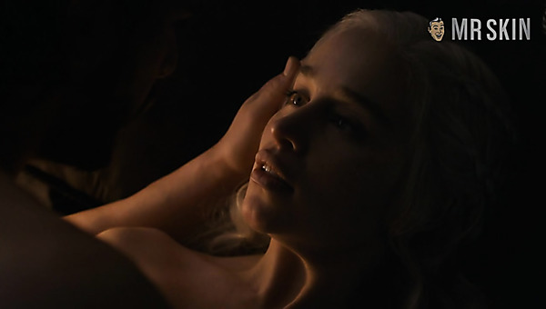 Sensual blonde Emilia Clarke is kinda fucking missionary in GOT