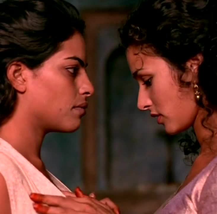 Bluefilm Kamsutra - Sarita Choudhury & Indira Varma in 'Kamasutra'