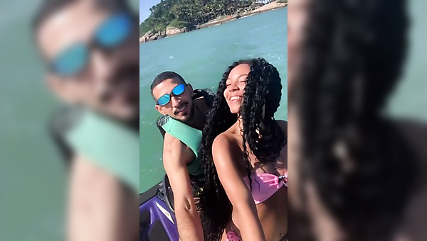 Amateur girl has sex with her instructor, while riding on the jet ski