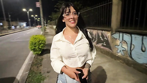 Curvy Latina cheats with stranger for cash - Amateur