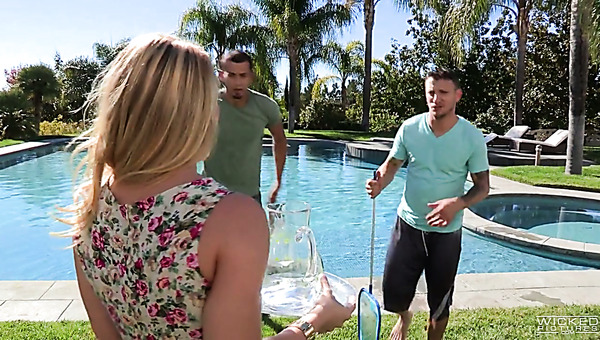 Lustful AJ Applegate with big boobs fucked brutally in threesome