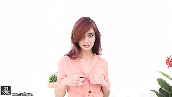 Too pale but zealous Michelle Carr loves getting pussy and anus hammered